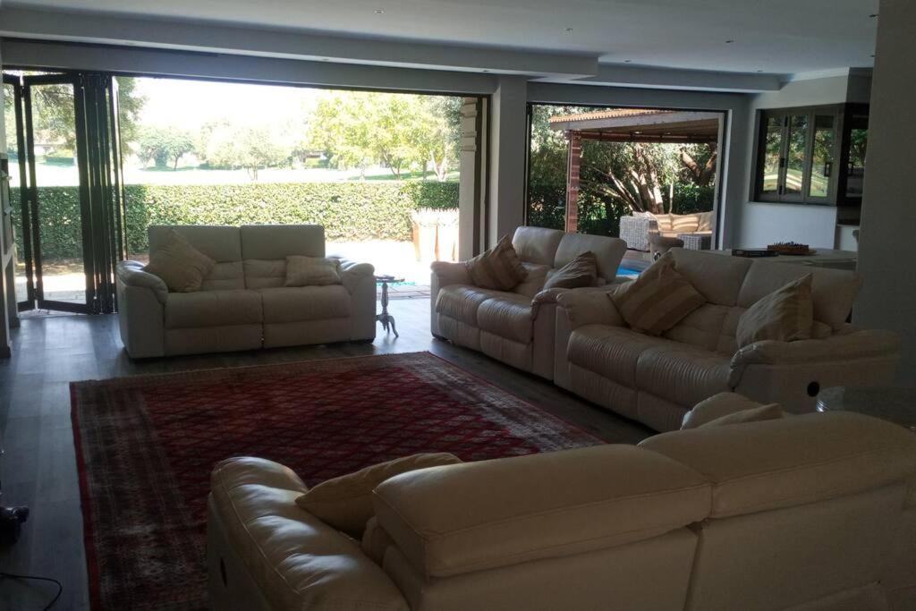 Pecanwood Estate Luxury Villa 5 Bedrooms With Pool Hartbeespoort Dış mekan fotoğraf